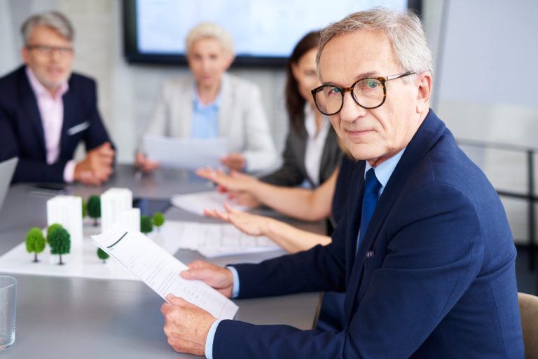 Eliminate Legal Conflicts: Dynamic Regulatory Alignment for Sustainable Business